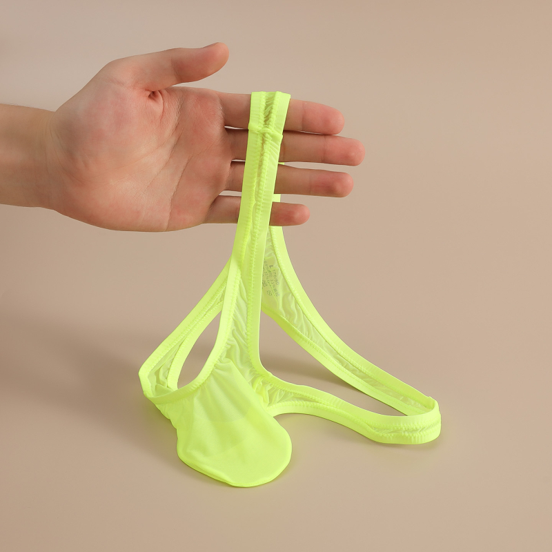 50 g thong transparent din Ice Silk pentru bărbați, talie foarte joasă, design transparent