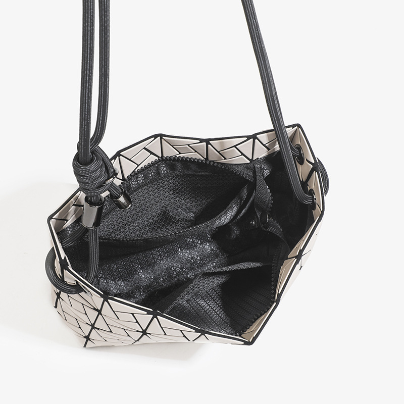 Windmill Tofu Bag, model nou 2024, geantă de damă crossbody cu model geometric în formă de diamant, casual și versatilă