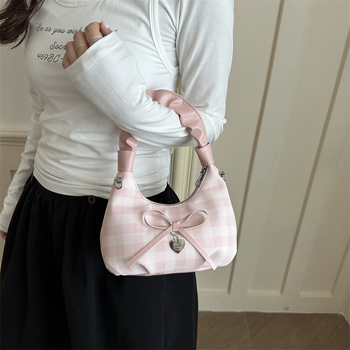Geantă crossbody mini pentru femei, carouri, modă 2026, lanț, textură plisată în nuanțe de nor