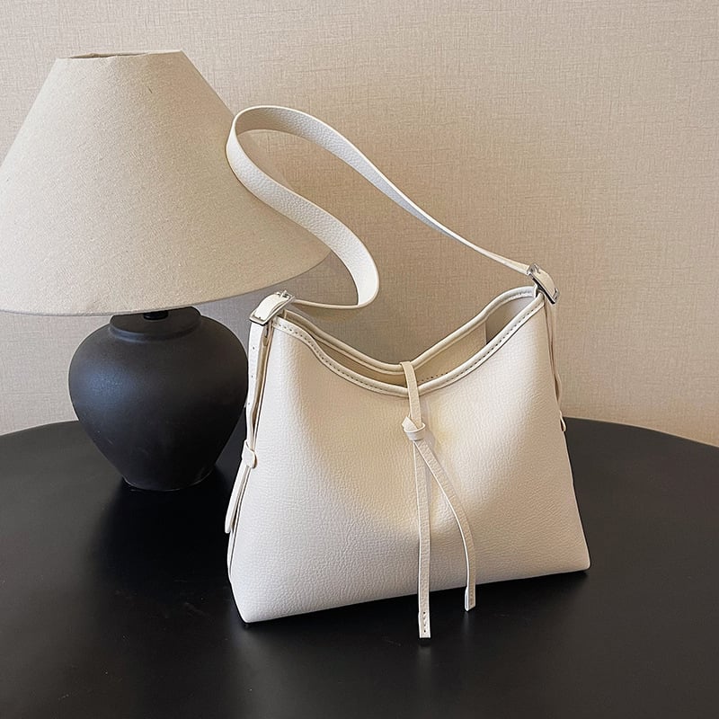 Geantă crossbody pentru femei, urban-retro, realizată manual, cu buzunar mare