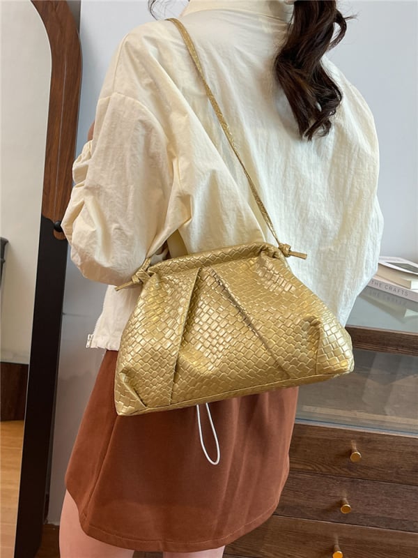 Geantă de damă din material împletit cu model nor, lanț, culoare solidă, crossbody