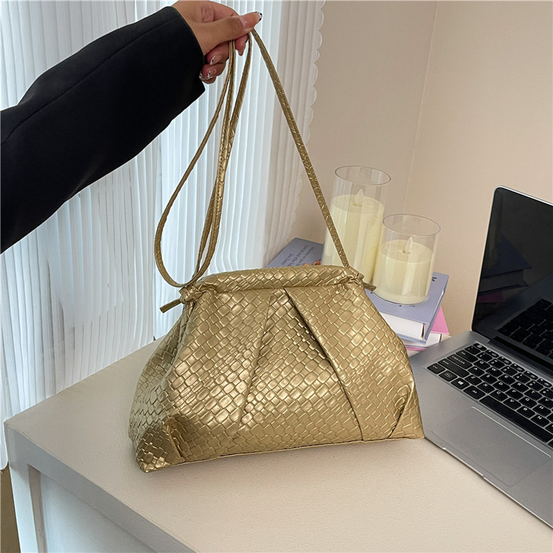 Geantă de damă din material împletit cu model nor, lanț, culoare solidă, crossbody