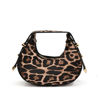 Geantă mini cu imprimeu leopard în formă de semilună pentru femei, nou model 2026, geantă de mână versatilă, cu design texturat în blocuri de culoare