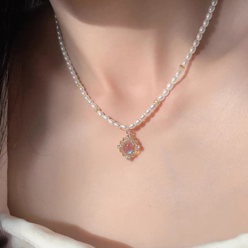 Colier din perle de apă dulce, stil francez, design de nișă, aspect elegant, tendința 2024