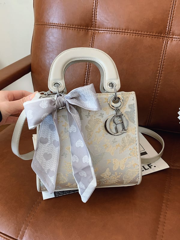 Geantă de damă cu broderie în stil chinezesc, finisaj premium, design inspirat de Prințesa Diana, versatilă cu curea de umăr și crossbody, mărime medie, primăvara 2026