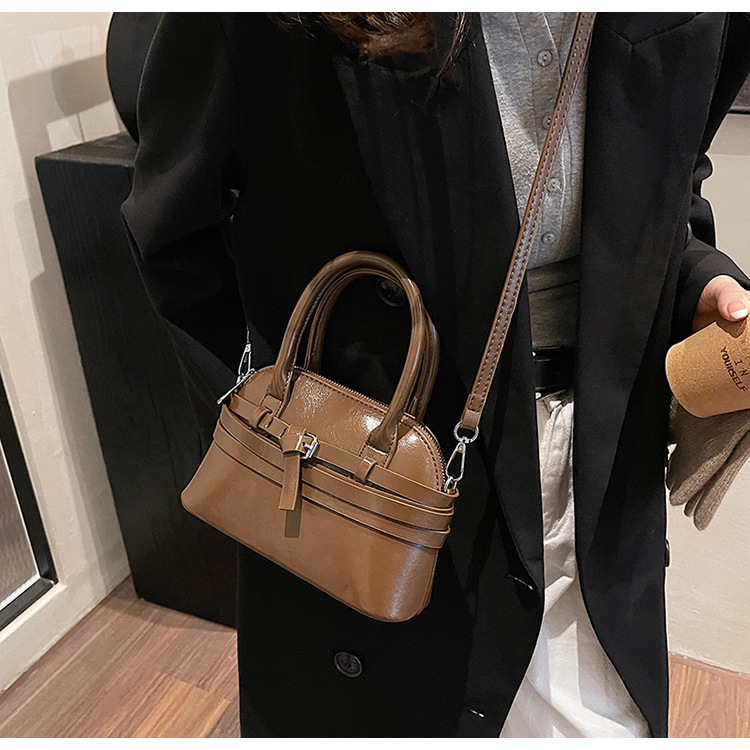 Geantă roșie pentru femei, toamnă-iarnă, stil cochilie, PU, mărime medie, pentru umăr sau crossbody, design minimalist