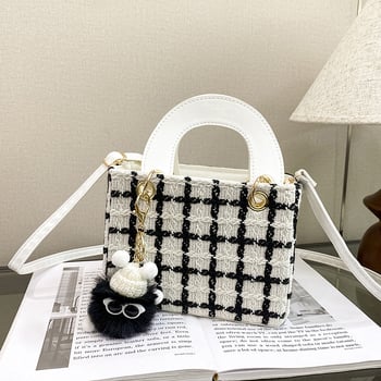 Geantă cu design de nișă, primăvara 2025, geantă de umăr și crossbody pentru femei
