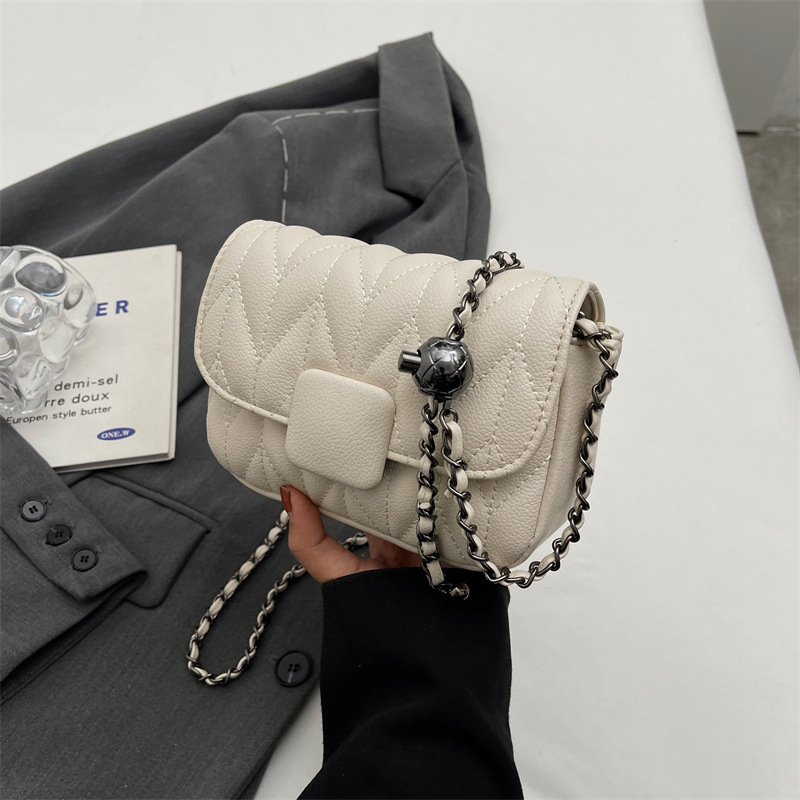 Geantă de umăr mică pentru femei, broderie pe fir și model pătrat diamant, PU, buzunar pentru ruj, purtare zilnică, iarnă 2023