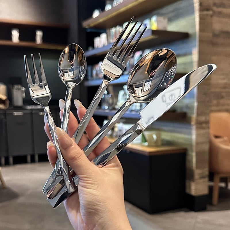 Noul set de tacâmuri din oțel inoxidabil, cu formă diamant, pentru uz hotelier și casnic, cu cuțite îngroșate, furculițe și linguri
