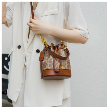 Geantă bucket pentru femei din PU, imprimeu, mică, model nou 2025, crossbody cu șnur, textură premium