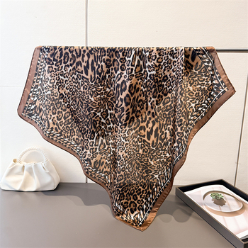 Eșarfă din mătase sintetică imprimată leopard, eșarfă elegantă pentru gât, eșarfă mică pătrată, eșarfă pentru cap, eșarfă pentru femei