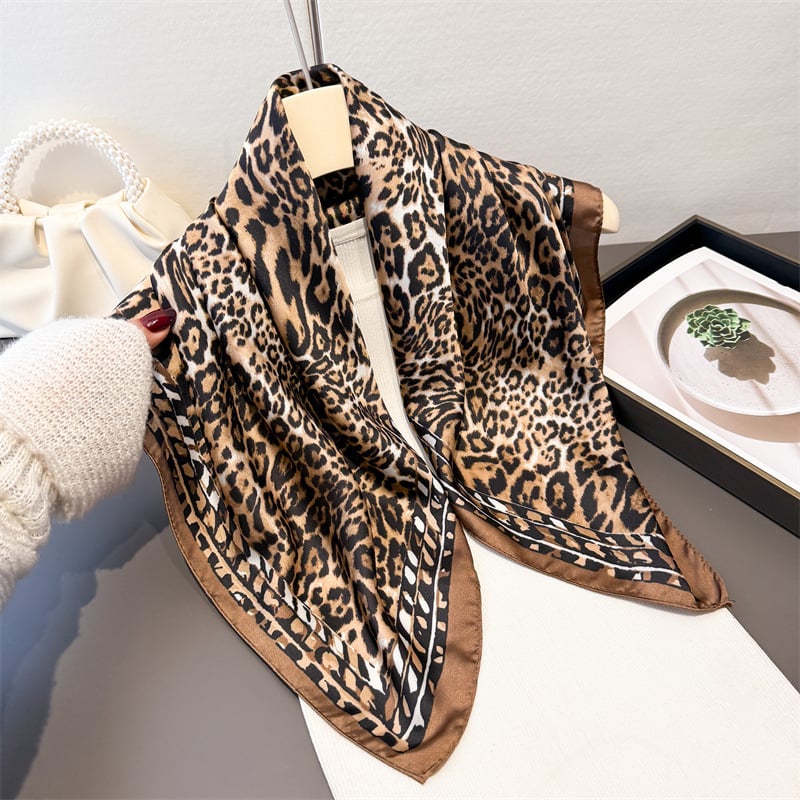 Eșarfă din mătase sintetică imprimată leopard, eșarfă elegantă pentru gât, eșarfă mică pătrată, eșarfă pentru cap, eșarfă pentru femei