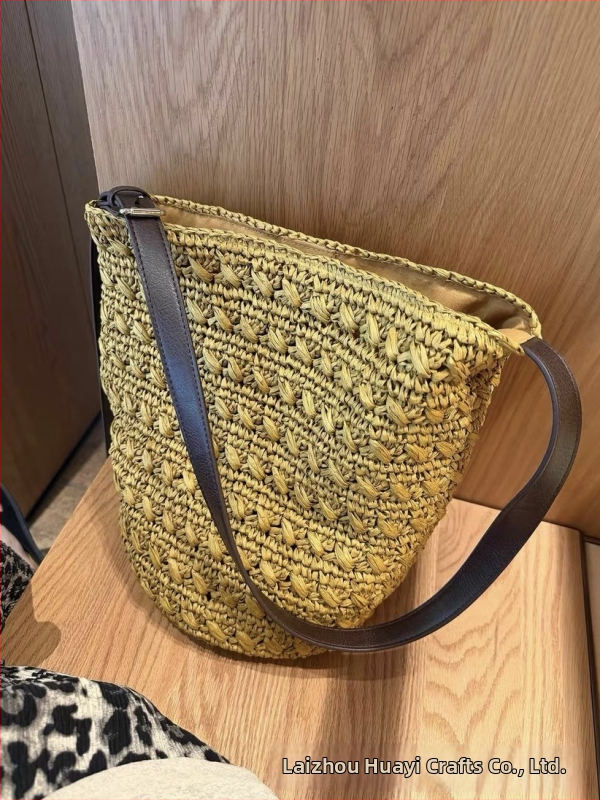 Veľkokapacitná tkaná vedrová taška pre ženy, leto 2026, bežné denné nosenie, slamená plážová crossbody taška