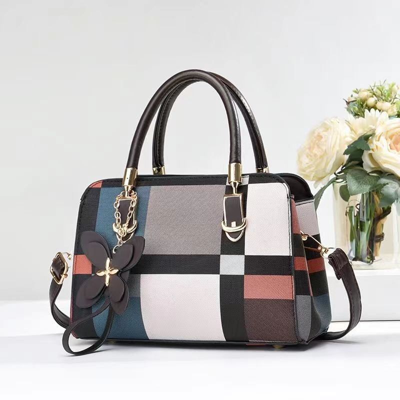 Geantă de damă din PU cu design color-block, capacitate mare, mărime medie, curesă de umăr, stil urban minimalist, închidere cu fermoar, căptușeală poliester.