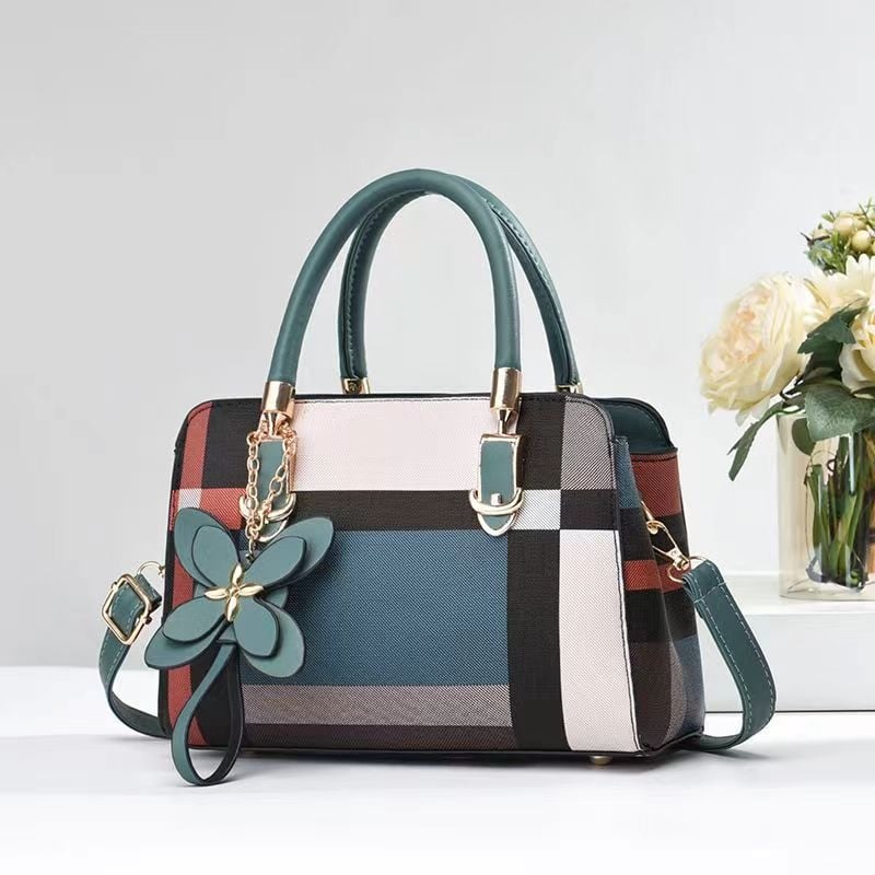 Geantă de damă din PU cu design color-block, capacitate mare, mărime medie, curesă de umăr, stil urban minimalist, închidere cu fermoar, căptușeală poliester.