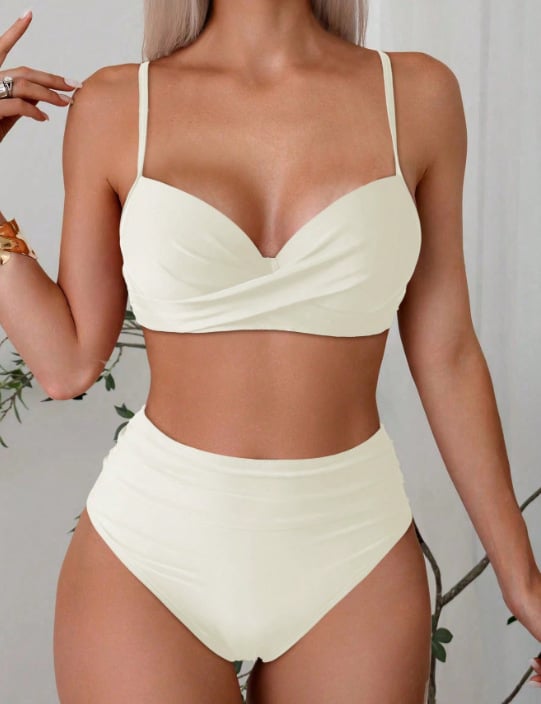 Costum de baie două piese, culoare uni, cupe preformate cu sârmă subțire și bretele subțiri încrucișate