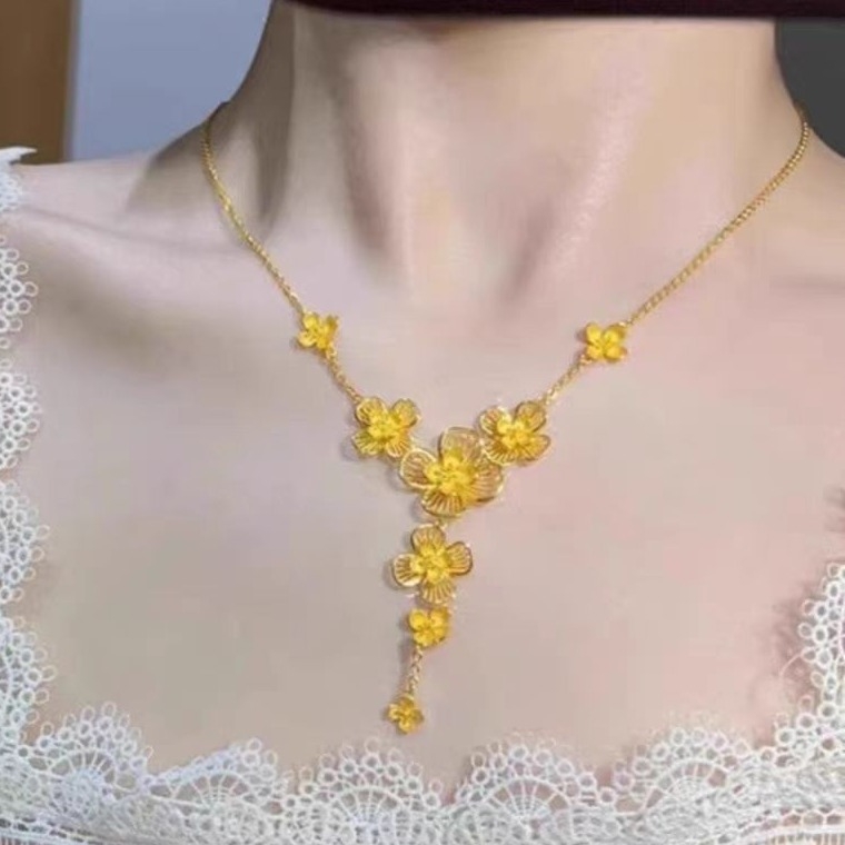 Colier placat cu aur, floare de prun și efect zăpadă, lanț pentru claviculă elegant, design floral minimalist