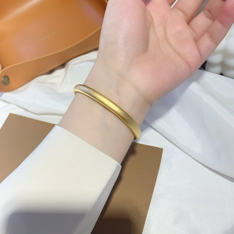Brățară pentru femei din alamă, gravură Sutra inimii, finisaj mat, placare aur 24K imitata, culoare durabilă