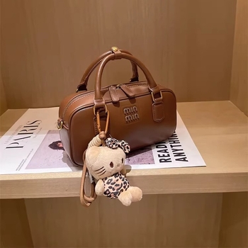 Geantă Boston din piele naturală, mică pătrată, crossbody pentru femei, primăvara 2026