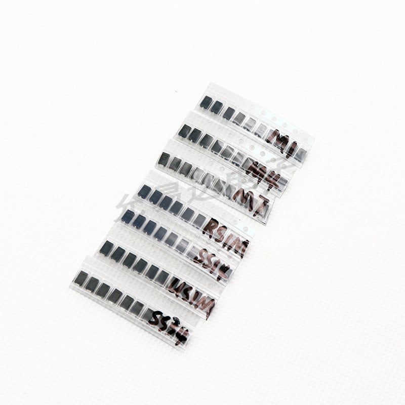 Pachet diode SMD: 7 tipuri, câte 10 bucăți fiecare (70 de bucăți în total), ambalaj SMA, modele M1, M4, M7, SS14, SS34, US1M, RS1M