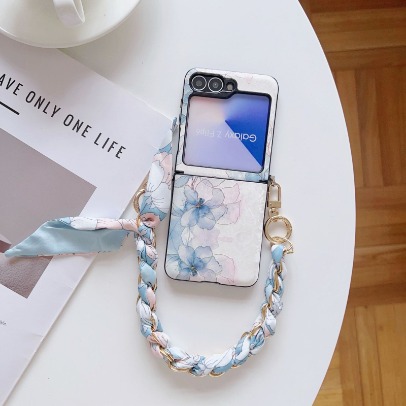 Carcasă de telefon în stil național, gradient floral, pentru Samsung Galaxy Z Flip7/5 și Z Flip6/4 – două în unu, realizată manual, din piele sintetică, cu fular de mătase pentru ținere