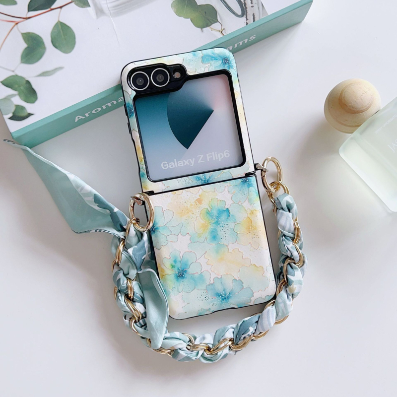 Carcasă de telefon în stil național, gradient floral, pentru Samsung Galaxy Z Flip7/5 și Z Flip6/4 – două în unu, realizată manual, din piele sintetică, cu fular de mătase pentru ținere