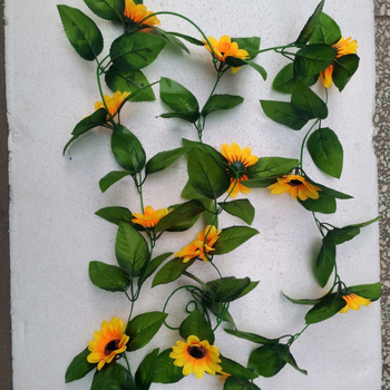 Lanț cu floarea-soarelui pentru decorarea aer condiționat, plante verzi, liane de floarea-soarelui, flori artificiale, flori din plastic lucrate manual.