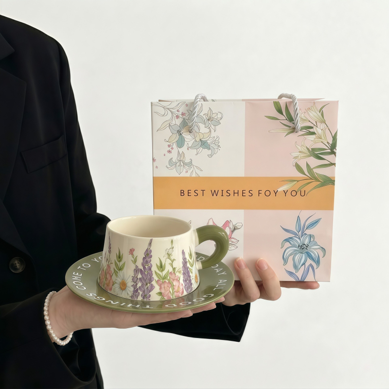 Set ceramic cești de cafea și farfurioare cu model floral, cutie cadou, calitate întâi, lux discret