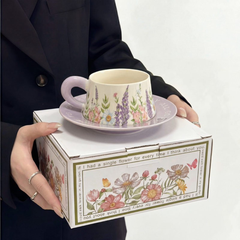 Set ceramic cești de cafea și farfurioare cu model floral, cutie cadou, calitate întâi, lux discret