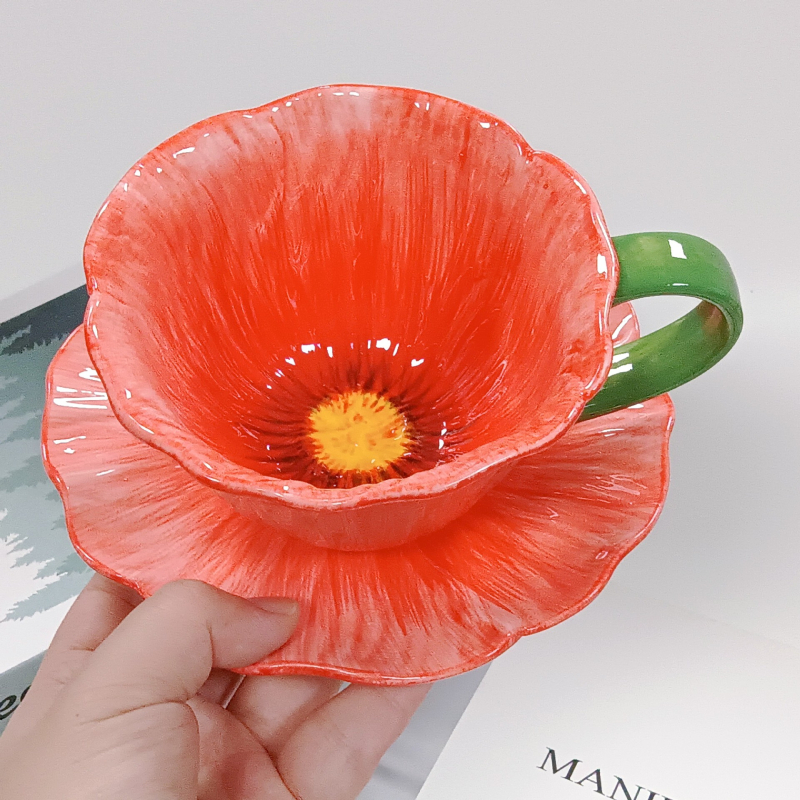 Set ceramic pentru cafea cu ceașcă și farfurie, farfurie de desert și farfurie pentru fel principal, model cu maci, stil retro ușor luxos, set în cutie cadou