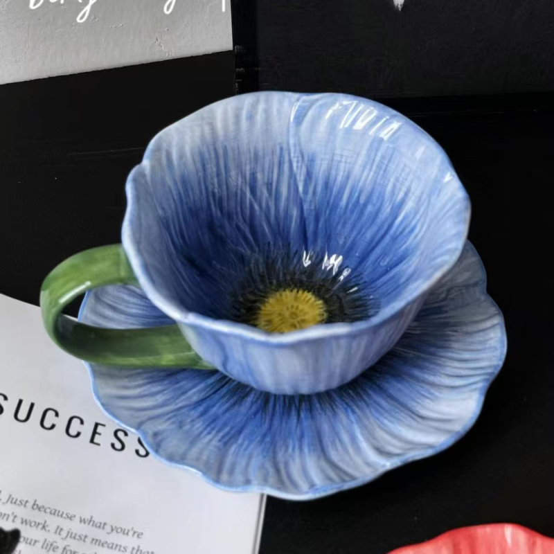 Elegáns kávéscsésze készlet, design-orientált esztétika, minimalisták vasból készült csészék, Francia ihletésű exkluzív kollekció nőknek