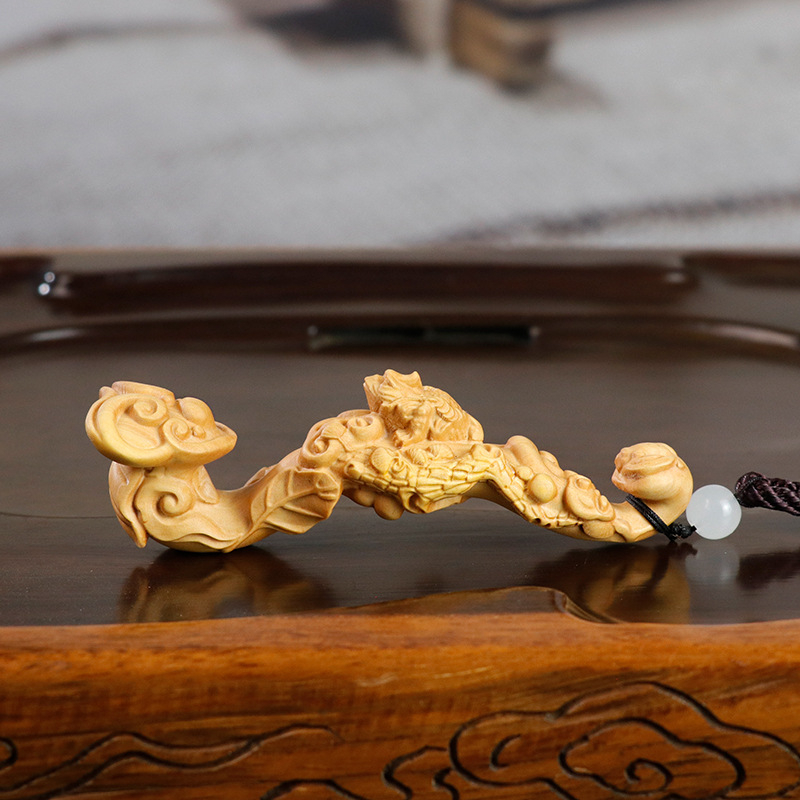 Piesă de sculptură din boxwood în stil Ruyi, ornament de birou — artă în lemn