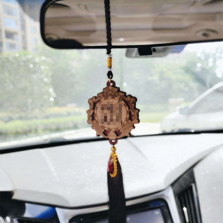 Pandantiv auto din lemn, stil oriental