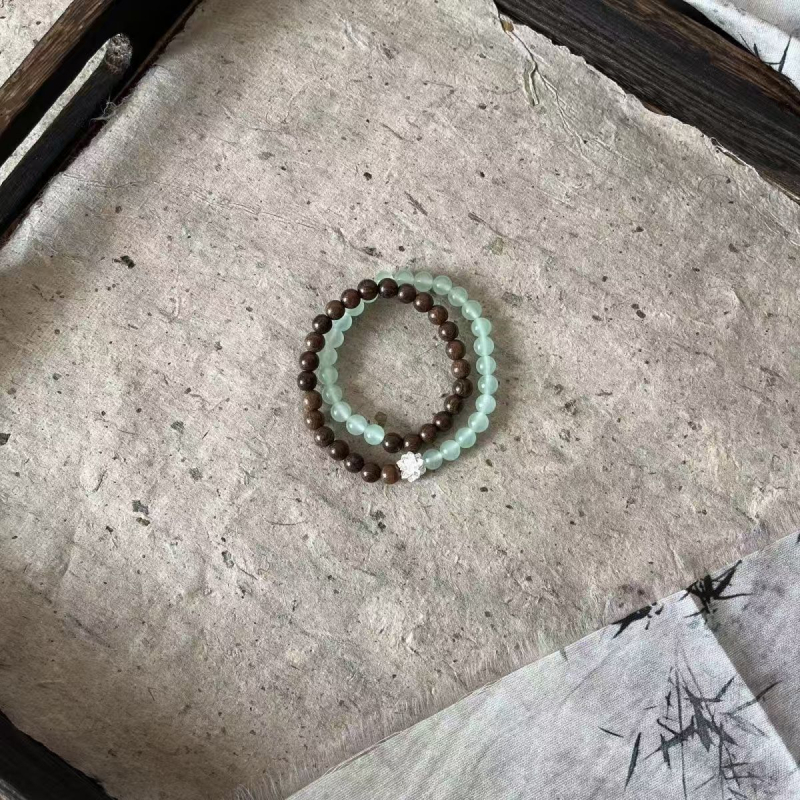Brățară pentru femei din mărgele de lemn verzi, stil INS, design artistic vintage, accesoriu versatil