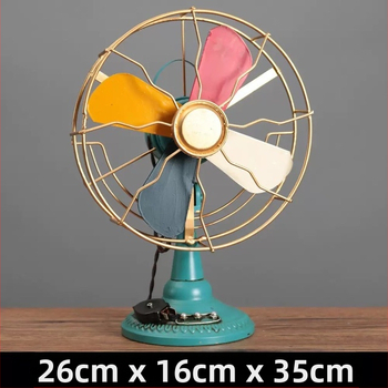 Staré dekoratívne figúrky: Nostalgické modely starých gramofónov, rádií, fotoaparátov a telefónov
