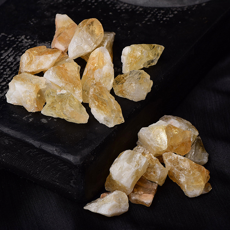 East Sea Crystal Piatră brută de citrin naturală pentru aromaterapie în interior și ornament mineral citrin