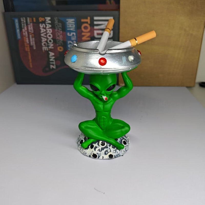 Scrumieră de țigări cu temă extraterestră, design creativ din rășină pentru decorul casei, durabil