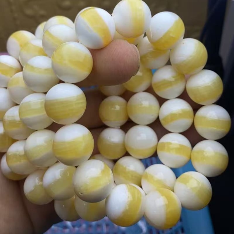 Brățară mala cu 108 mărgele Buddha, jad și scoică aurie, unisex, pietre naturale, cu ușoare imperfecțiuni
