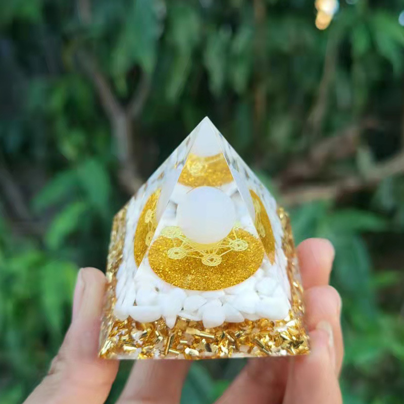 Sferă de cristal în formă de piramidă, rășină epoxidică, decor pentru casă și cadou