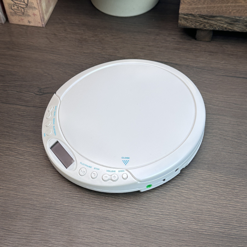 CD player portabil cu funcție de repetare pentru învățarea limbii, potrivit pentru elevi