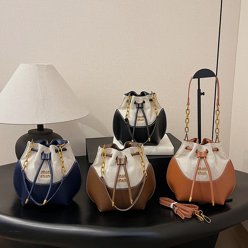 Geantă bucket cu lanț pentru femei, patchwork din in, mică, pentru umăr sau crossbody, primăvară 2026