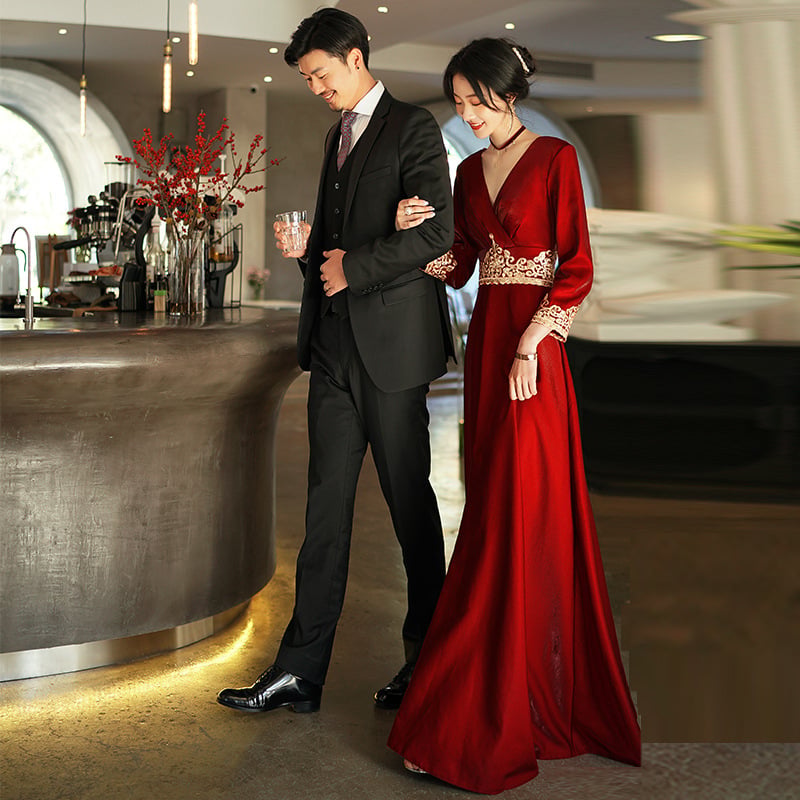 Rochie vintage pentru toastul miresei, stil toamnă 2026, rochie lungă roșie elegantă pentru nuntă și logodnă, potrivită pentru purtare zilnică