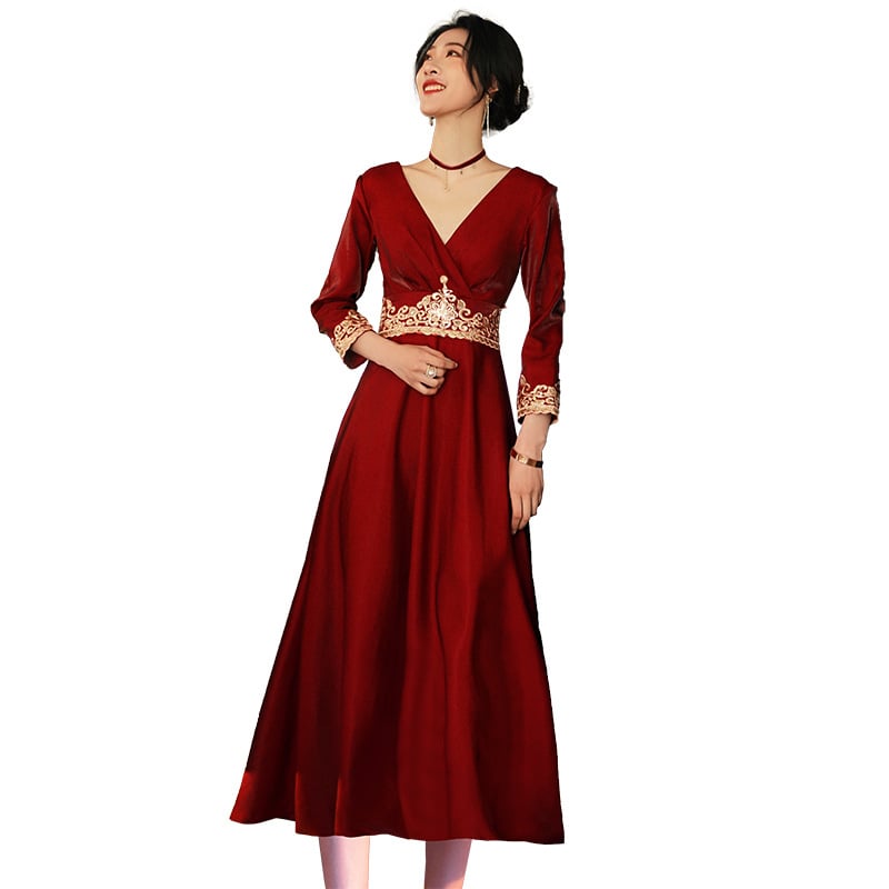 Rochie vintage pentru toastul miresei, stil toamnă 2026, rochie lungă roșie elegantă pentru nuntă și logodnă, potrivită pentru purtare zilnică