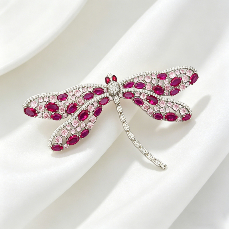 Broșă Dragonfly roz, în stil franțuzesc, din aliaj de cupru, zirconiu micro-incrustat, corind roșu, accesoriu elegant pentru hainele femeilor