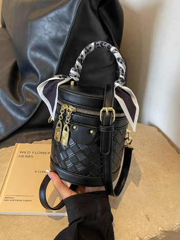 Geantă cilindrică bucket pentru femei, 2026 – stil modern, casual crossbody
