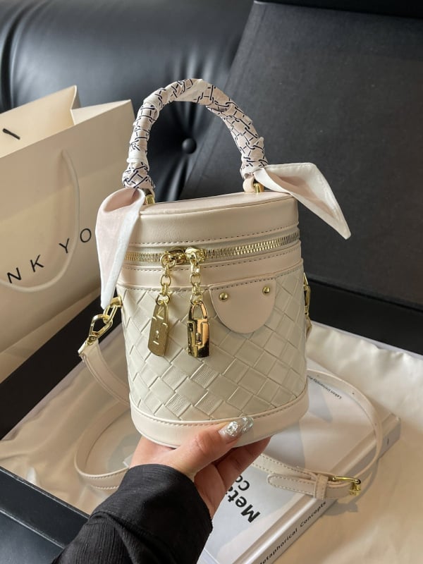 Geantă cilindrică bucket pentru femei, 2026 – stil modern, casual crossbody