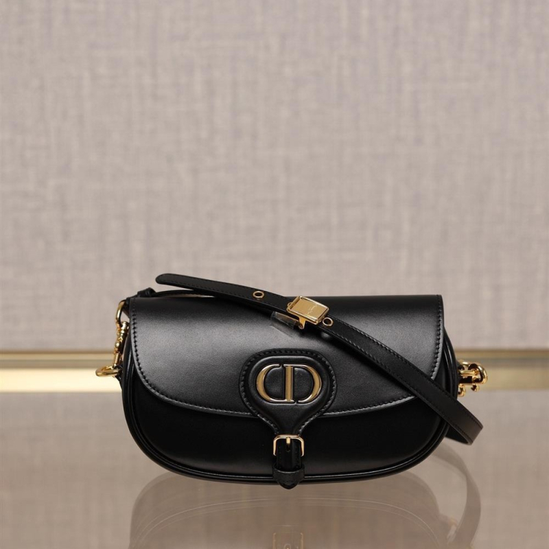 Geantă de damă tip saddle, 2025 model nou, lux ușor, senzație premium, geantă de umăr și crossbody, stil minimalist pentru utilizare zilnică