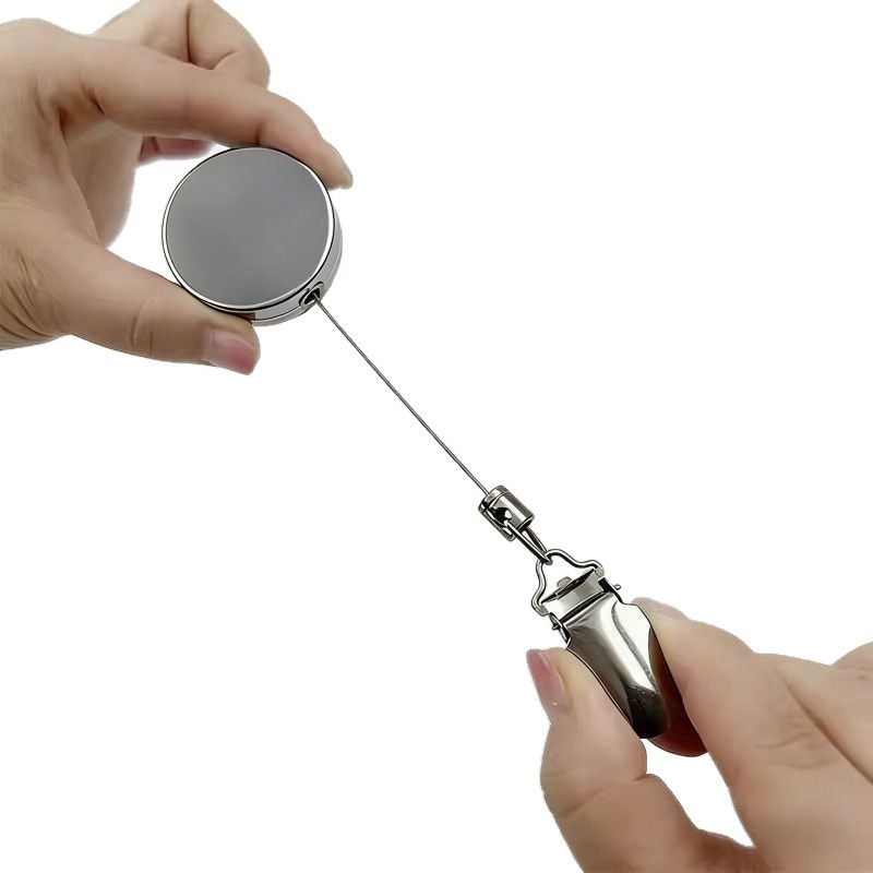 Clip retractabil multifuncțional cu revenire automată, fără găuri, pentru prosoape și șnur de tras