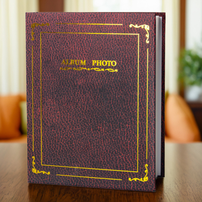 Album foto 4x6 inch, 100 pagini intercalate, stil european clasic, copertă cu folie aurie, album pentru copii