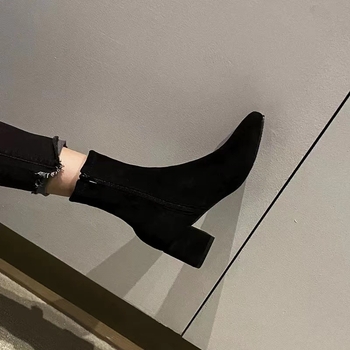 Ženske Martin čizme u britanskom stilu za jesen-zimu, nubuk, kvadratni vrh, srednji pet, bočni zatvarač, moderne i elegantne